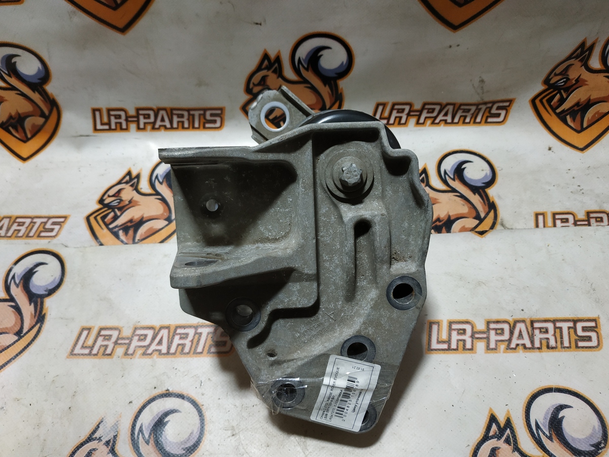 LR047370 Опора 2.2TD RANGE ROVER EVOQUE L538 2011-2018